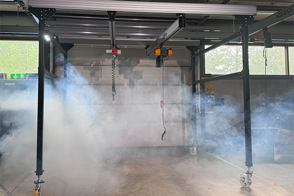 Flyttbar arbeidsstasjonskran – Fleksibilitet på et nytt nivå!