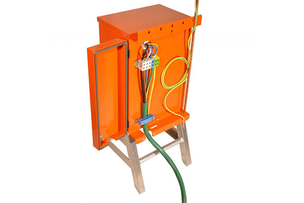 HS 63A 400V (01103)* j.f.automater m/ ryggskap