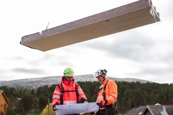 Løser miljøutfordringer med Lett-Tak Wood