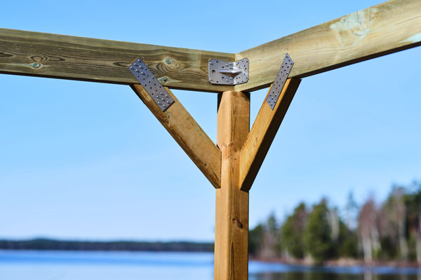 Svenskproduserte rustfrie bygningsbeslag