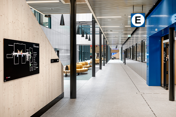 UU – Skilt, glassdekor og gulv